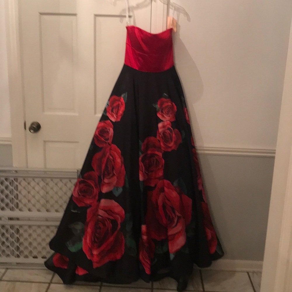 Sherri Hill “Roses gown” net 4